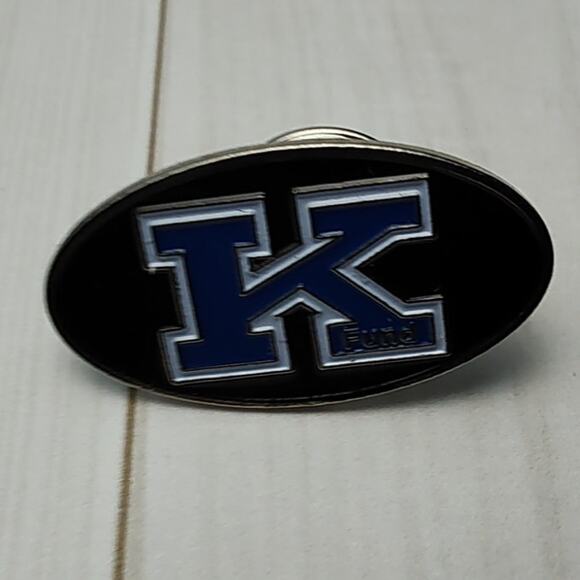 University Of Kentucky UK Wildcats K Fund Club Lapel Pin for a Hat, Lapel - Picture 1 of 3